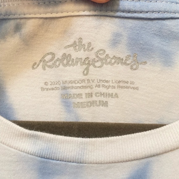 Rolling Stones Tie Dye Graphic Tee Blue and White Mouth Lips T-Shirt Size M - Picture 3 of 7